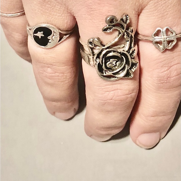 Sterling Silver Rose and Vine Ring size 8 - Picture 7 of 9